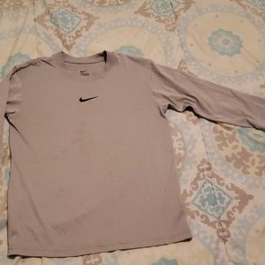 Nike long sleeve boy shirt